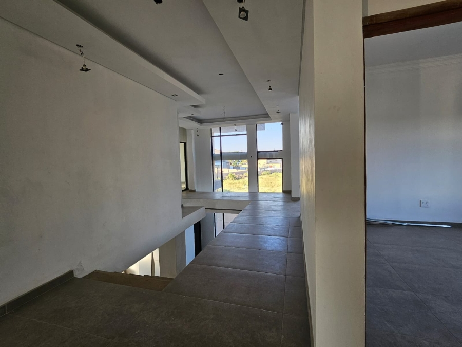7 Bedroom Property for Sale in Melodie North West